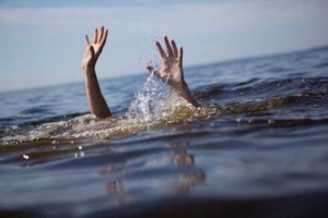 drowning1_72619_76405